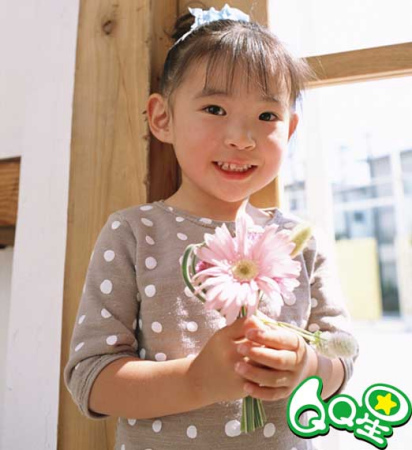 商讯-- QQ星童装,中国儿童服装消费首选品牌 -