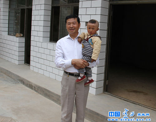 杨子兴在通渭县双联点又新增联系3户贫困户