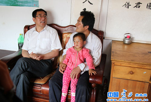杨子兴在通渭县双联点又新增联系3户贫困户